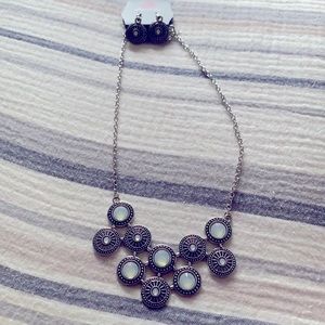 Silver necklace & earrings set